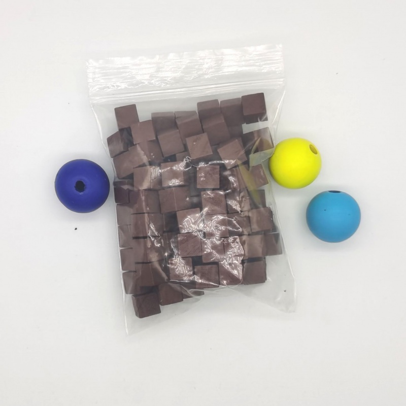 100 ピース/ロット 10 ミリメートルウッドキューブカラ - Board Game Vector のレビューと価格