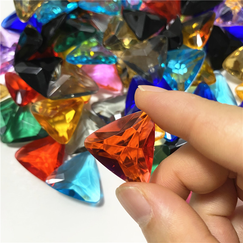 10個入り アクリルプラスチック製 23mm 透明 三角形・ - Board Game Vector のレビューと価格